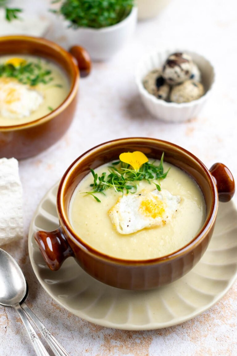 Horseradish_soup 1200px-3